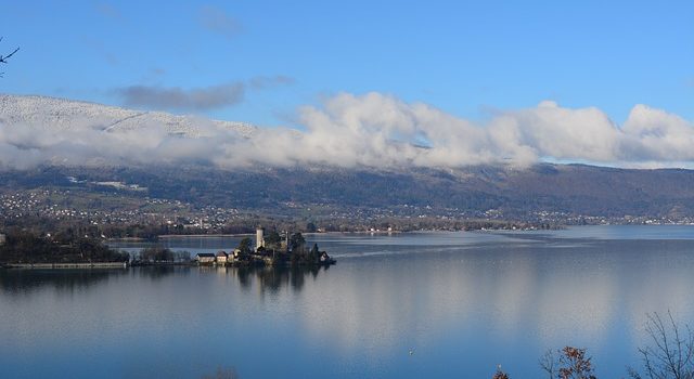 Les meilleurs campings 4 étoiles pas chers au bord du lac d&rsquo;Annecy